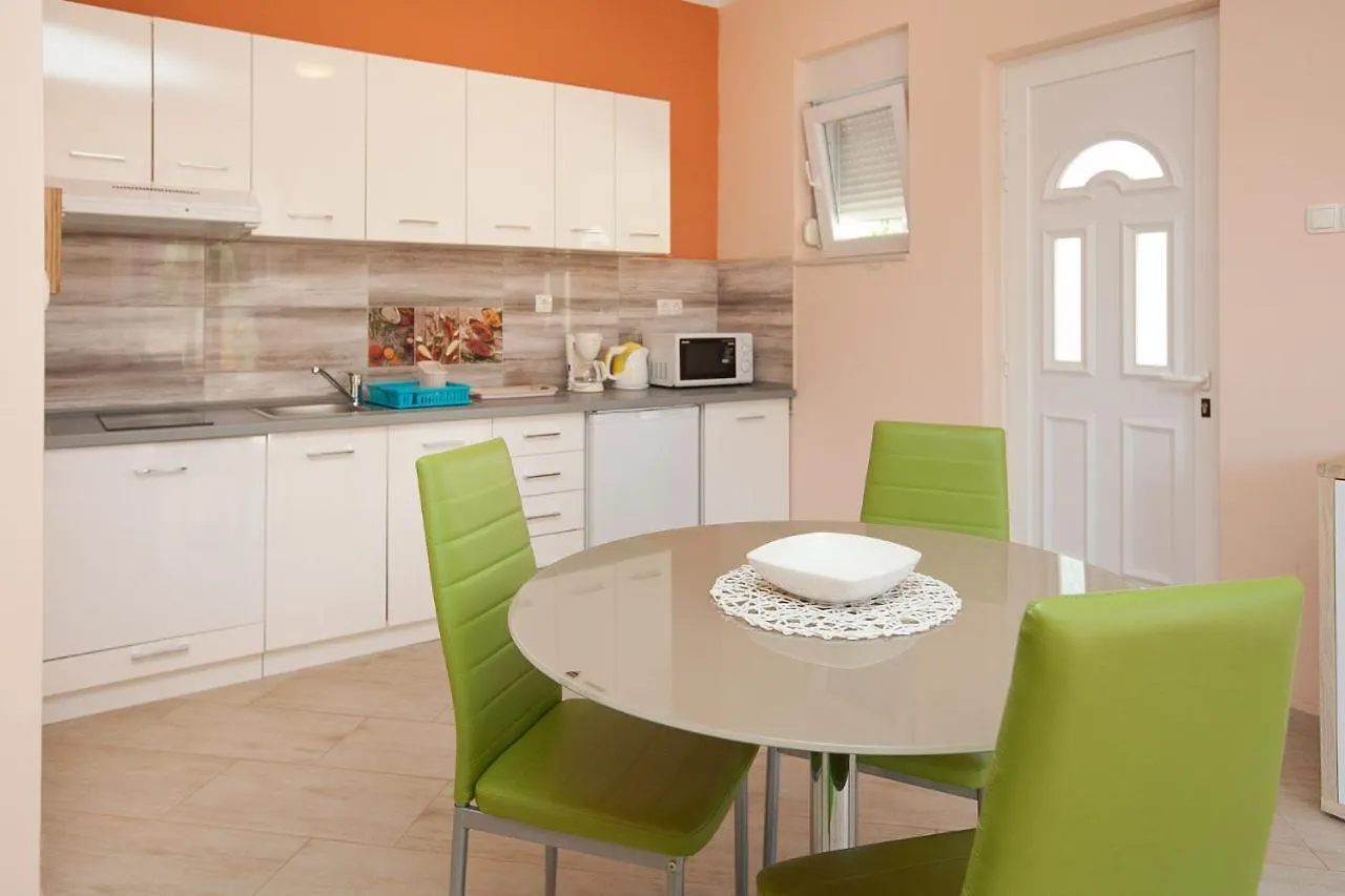 Apartmani Lea Starigrad Paklenica